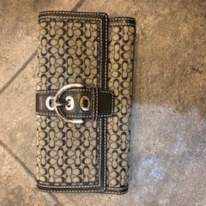 Coach purse and wallet